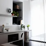 Casa G: Design Apartment